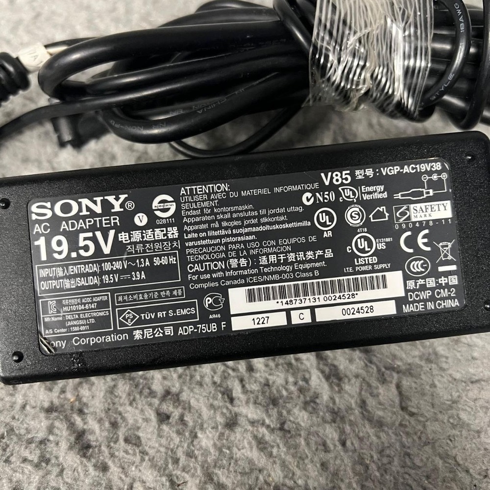 OEM Sony AC Adapter‎ 19.5V Vaio Laptop Charger Power Supply Genuine VGP-AC19V38